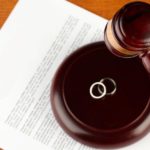Официально оформить расторжение брака с помощью судебных органов в Украине